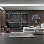Letto imbottito bianco: design minimal per una camera elegante